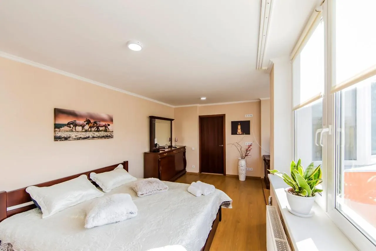 Super Comfort Flat For You Near The Metro. Kiev Daire